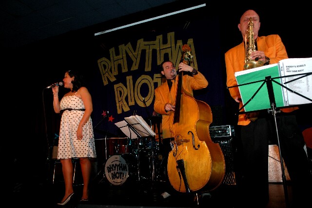 min 2007 11 23 riot 387